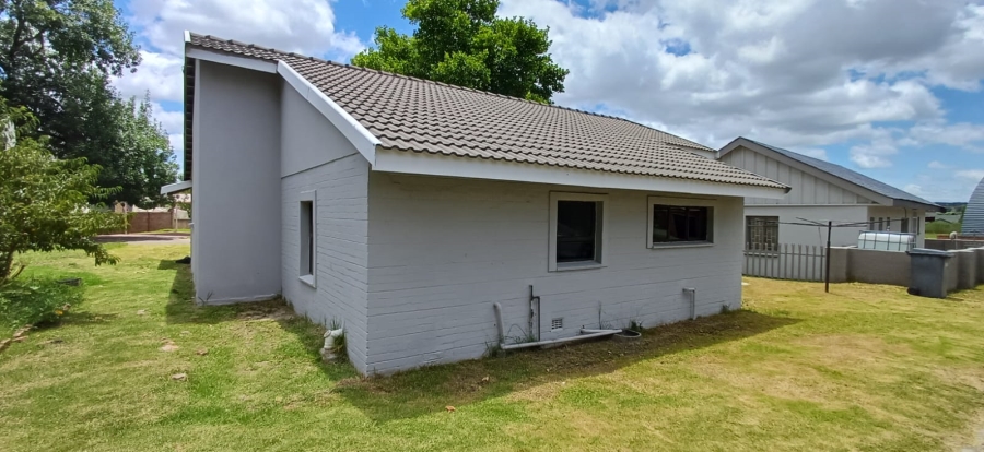 2 Bedroom Property for Sale in Loch Athlone Free State